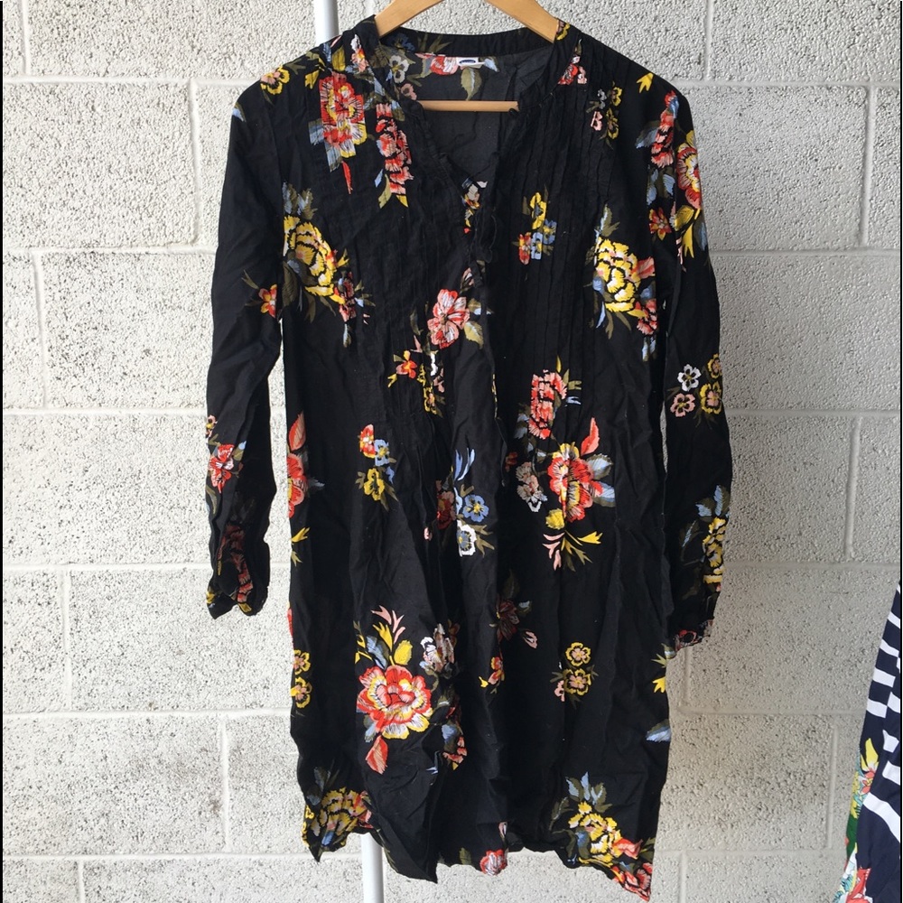 Old Navy Floral Dress. Size S.